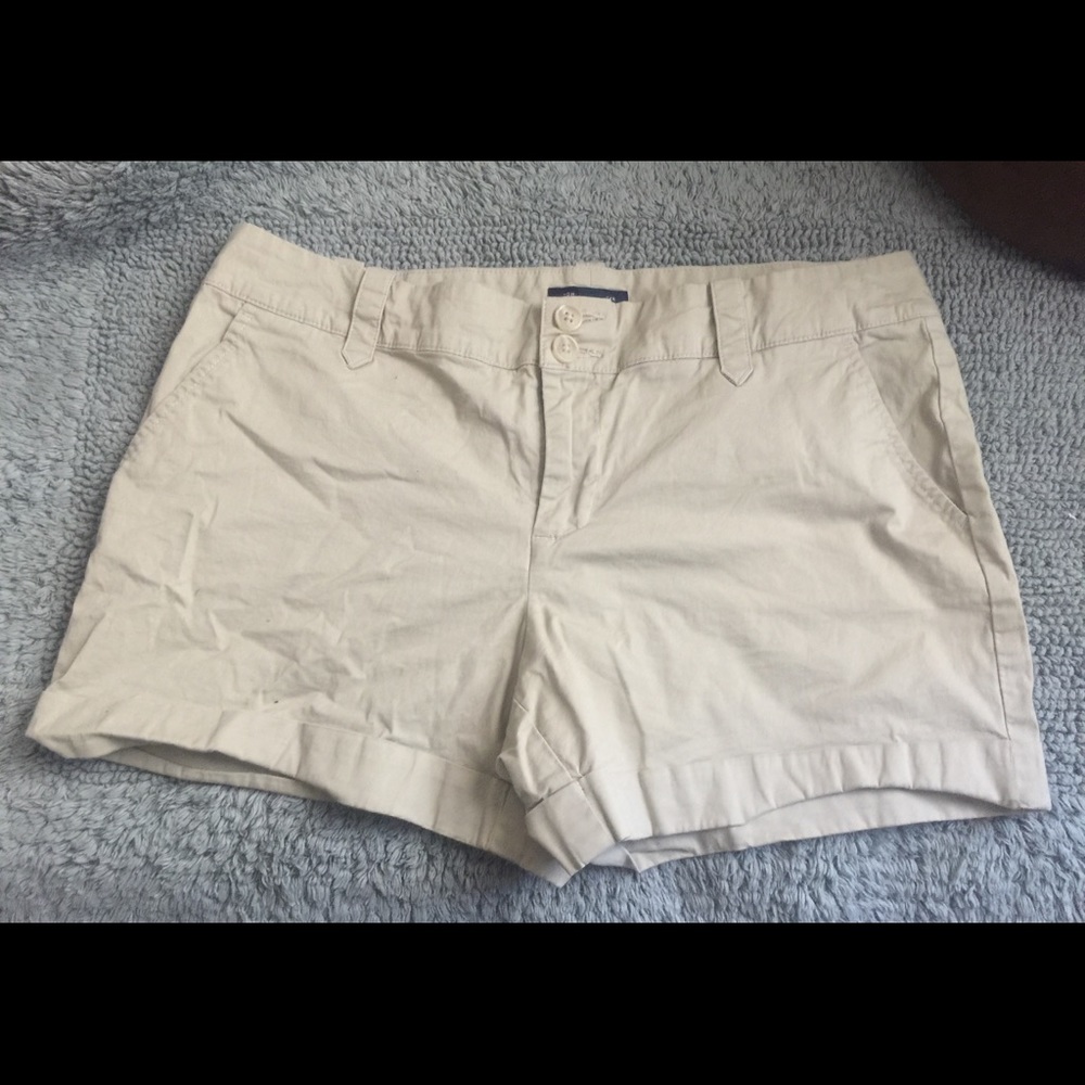 Tommy Hilfiger khaki shorts size 12